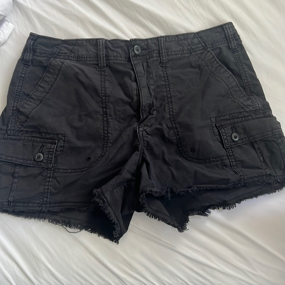 American eagle size 10 black cargo shorts